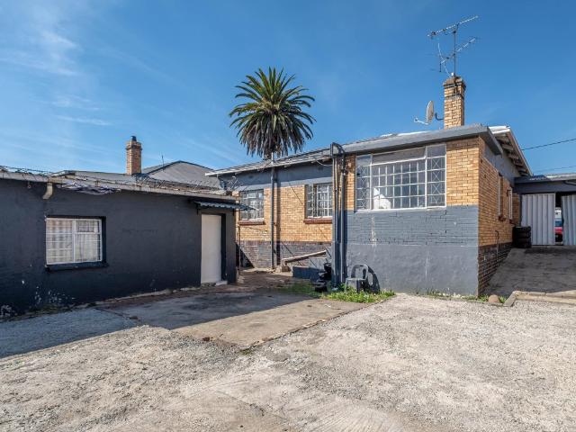 House for sale in Vosloorus, Gauteng