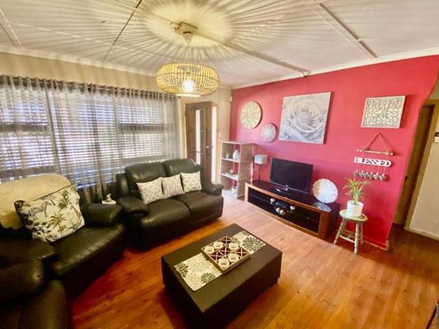 House for sale in Port Elizabeth, Eastern Cape