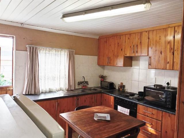 House for sale in Cape Town, Northern Suburbs