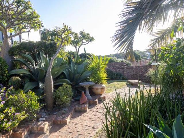 House for sale in Bushmans River Mouth, Eastern Cape