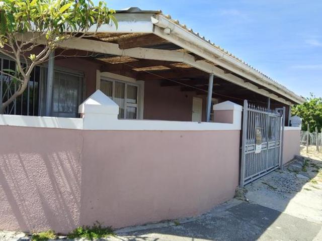 House for sale in Cape Town, Western Cape