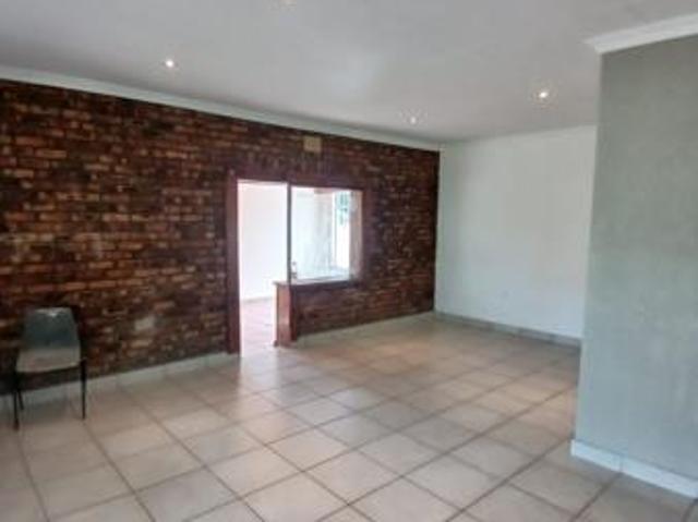 House for rent in Vosloorus, Gauteng