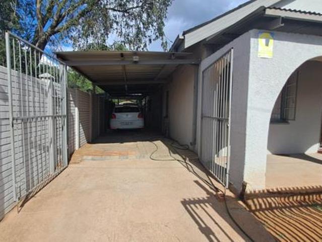House for sale in Frances Baard, Northern Cape