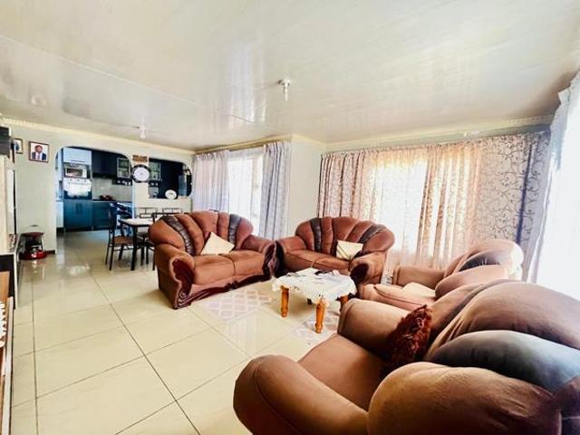 House for sale in Amatola View, Bhisho