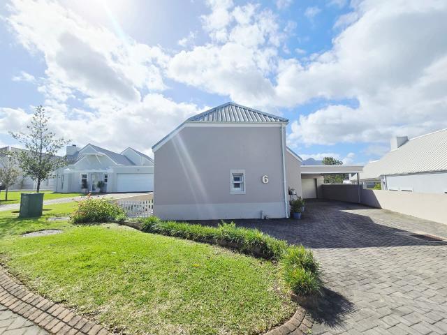 House for sale in Groot Brak Rivier, Western Cape