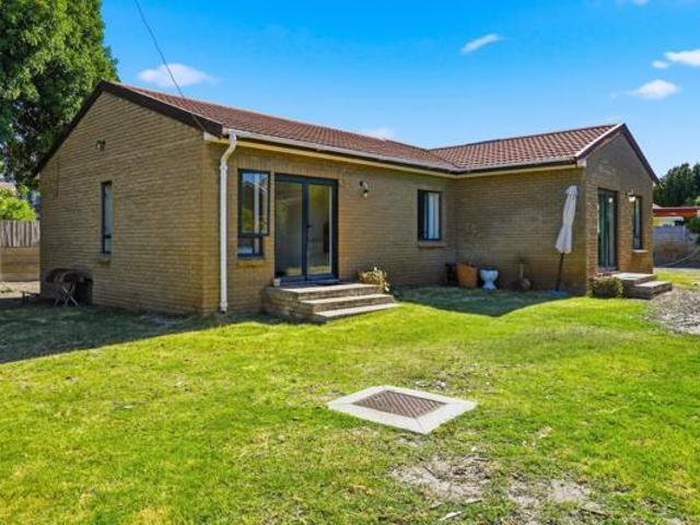 House for sale in Cape Town, Western Cape
