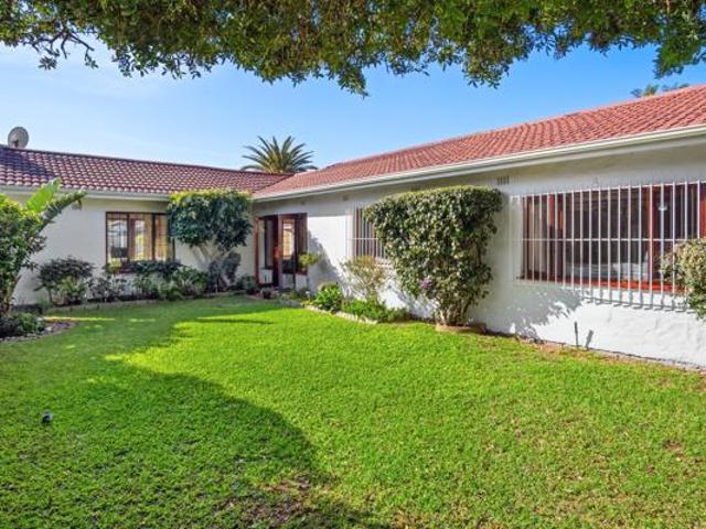 House for sale in Cape Town, Western Cape