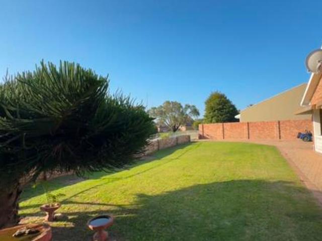 House for sale in Bushmans River Mouth, Eastern Cape