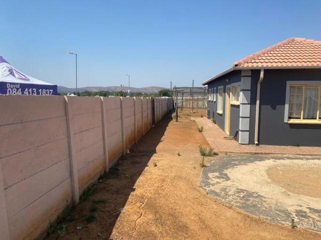 House for rent in Waterkloof, Gauteng
