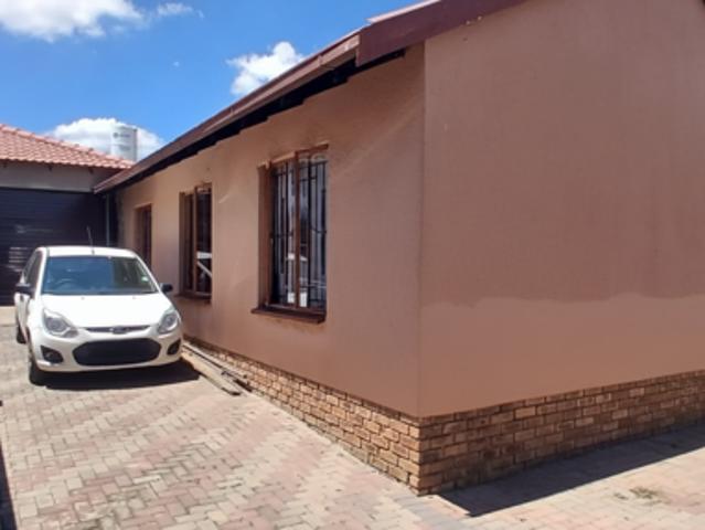 House for sale in Vosloorus, Gauteng