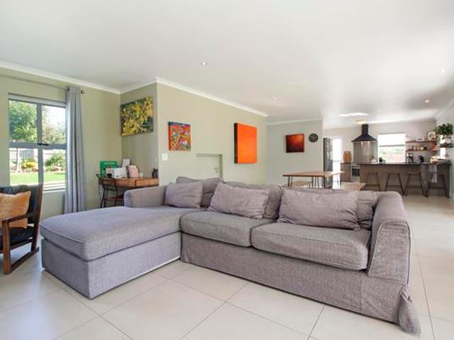 House for sale in Cape Town, Western Cape