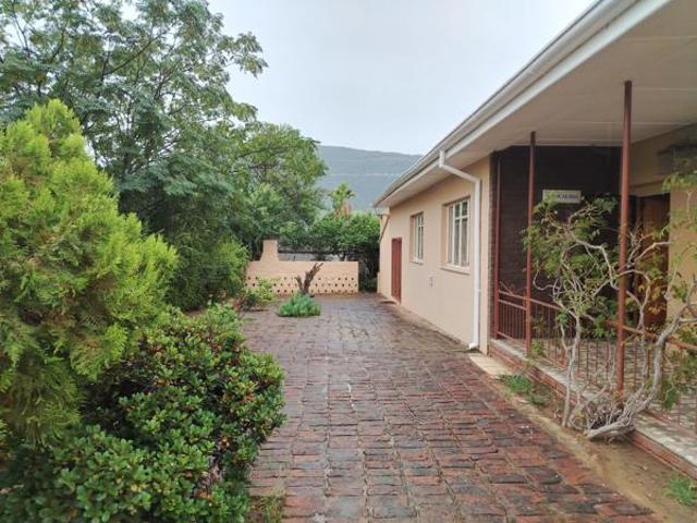 House for sale in Graaff Reinet, Eastern Cape