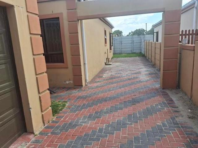 House for sale in Cape Town, Western Cape