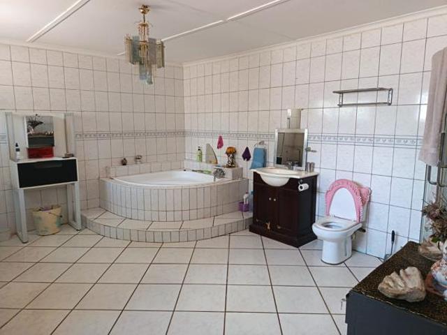 House for sale in Kgalagadi, Northern Cape