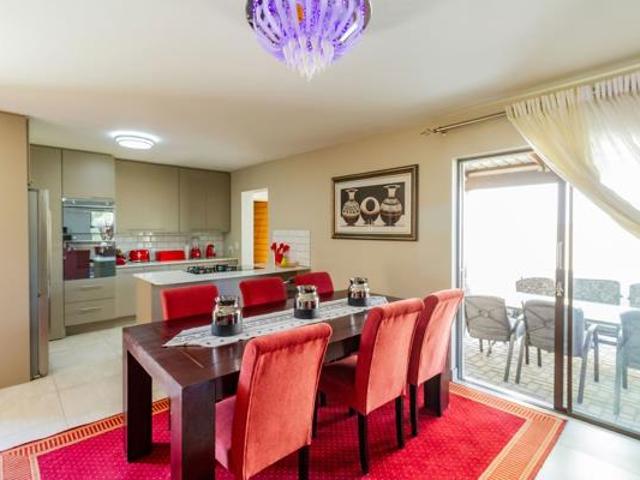 House for sale in Hartebeespoort, North West