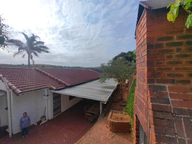 House for sale in La Mercy, Kwazulu-natal