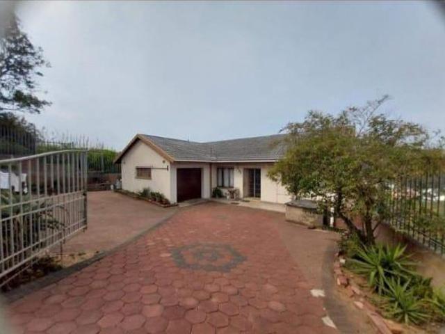 House for sale in La Mercy, Kwazulu-natal