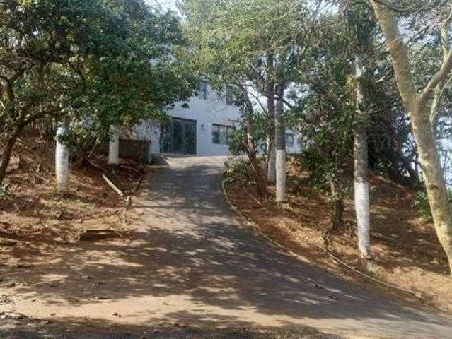 House for sale in La Mercy, Kwazulu-natal
