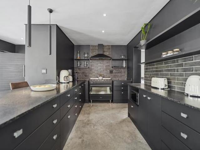 House for sale in Durbanville, Western Cape