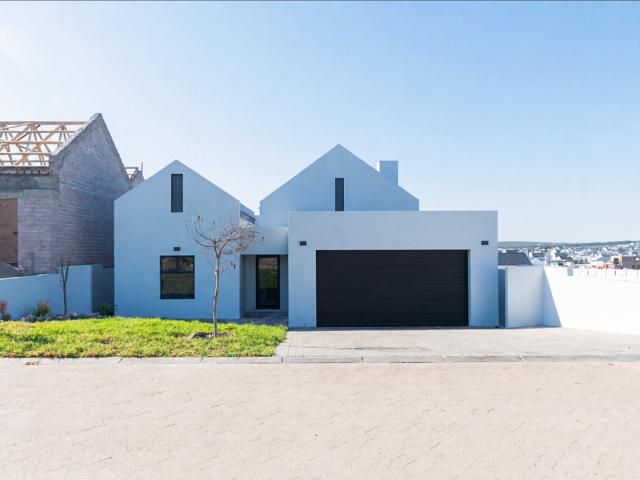 House for sale in West Coast, Britannia Bay