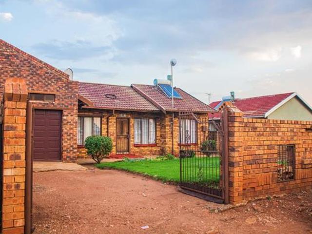 House for sale in Vosloorus, Gauteng