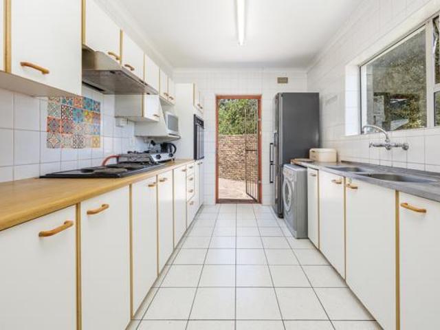 House for sale in Cape Town, Western Cape
