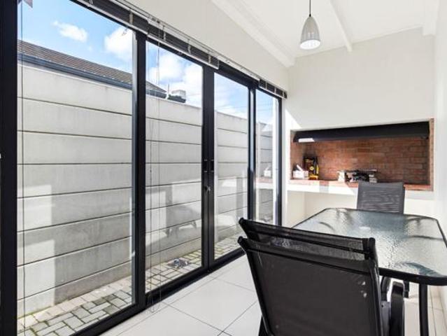 House for sale in Cape Town, Western Cape
