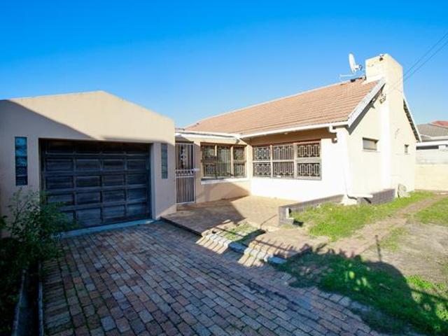 House for sale in Cape Town, Western Cape