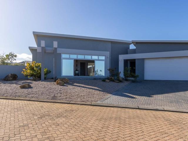 House for sale in Groot Brak Rivier, Western Cape