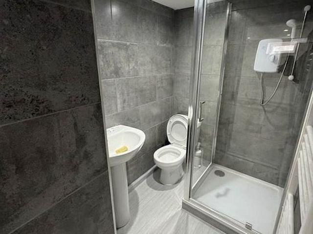 House for rent in East End Park, Leeds