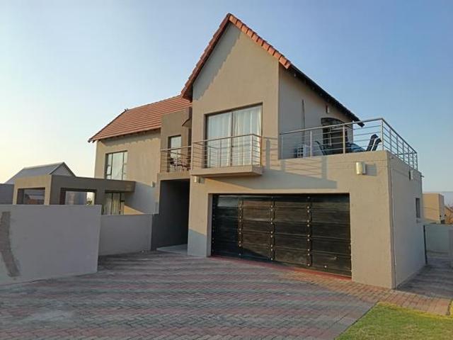 House for rent in North West