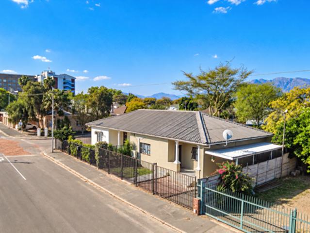House for sale in Bergsig, Durbanville
