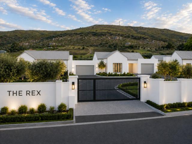House for sale in Onverwacht, Western Cape