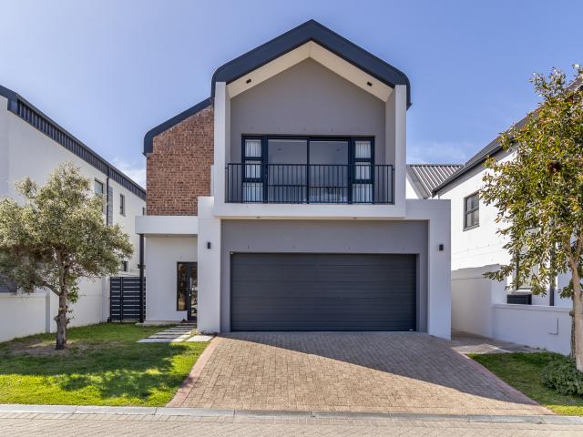 House for sale in Paarl, Western Cape