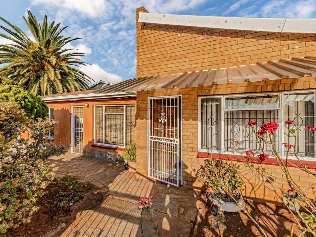 House for sale in Vosloorus, Gauteng