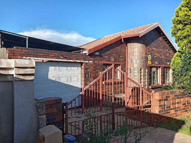House for sale in Vosloorus, Gauteng