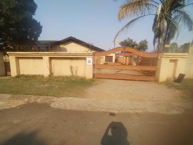 House for sale in Newcastle Local Municipality, Amajuba District Municipality