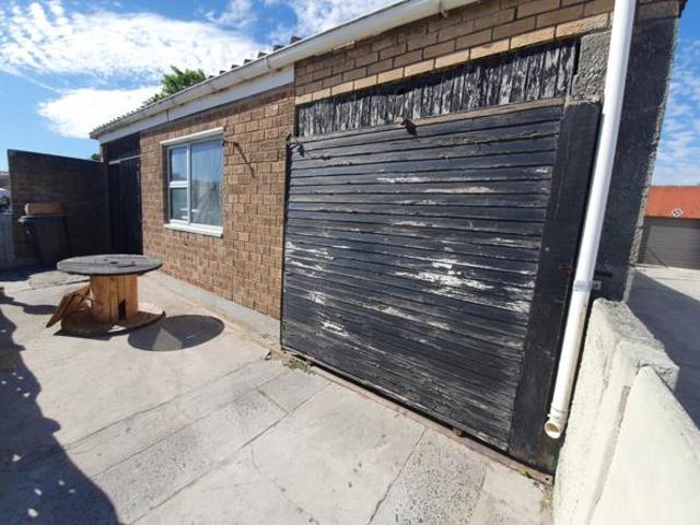 House for sale in Cape Town, Western Cape