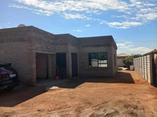 House for sale in Hartbeespoort Dam Nature Reserve, North West