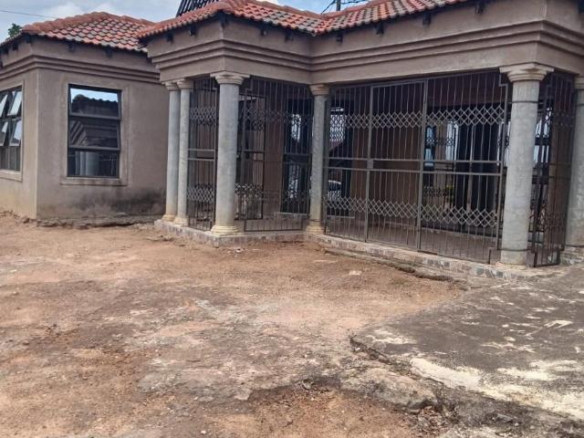 House for sale in Hartbeespoort Dam Nature Reserve, North West