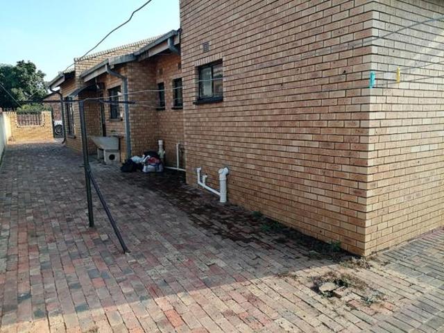 House for sale in Hartbeespoort Dam Nature Reserve, North West
