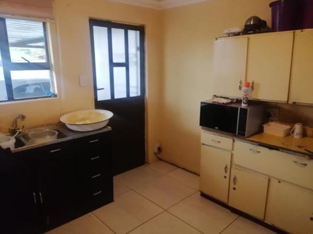 House for sale in Hartbeespoort Dam Nature Reserve, North West