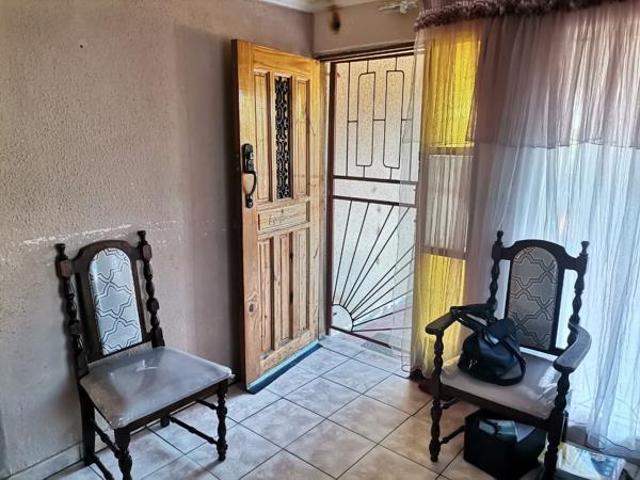 House for sale in Hartbeespoort Dam Nature Reserve, North West