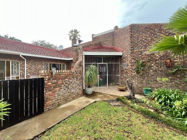 House for sale in Ditsobotla, North West