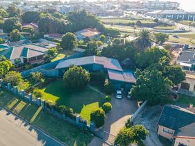 House for sale in Groot Brak Rivier, Western Cape