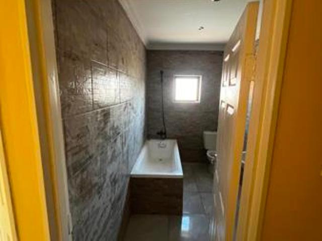 House for rent in Vosloorus, Gauteng