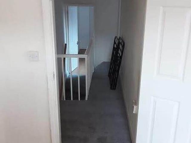 House for rent in Cabbage Hall, Calderstones
