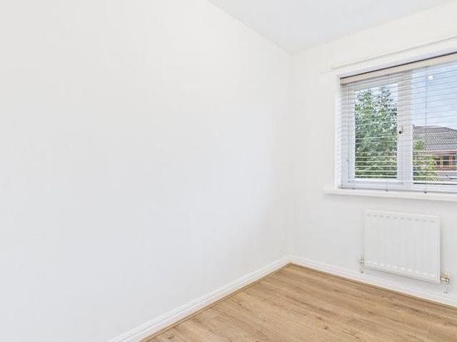 House for rent in Calderstones