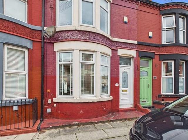 House for rent in Calderstones