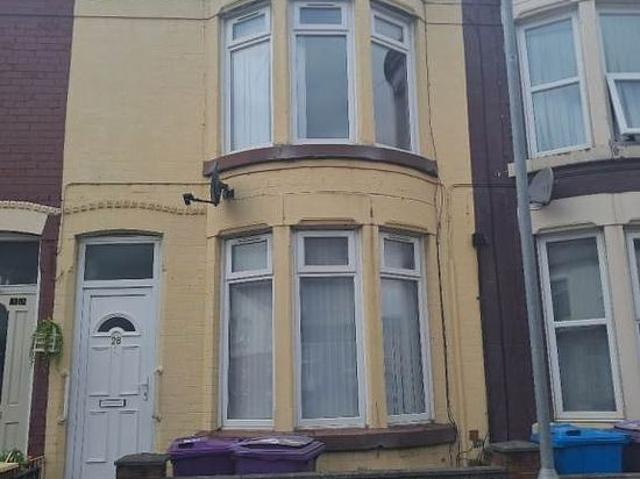 House for rent in Cabbage Hall, Calderstones